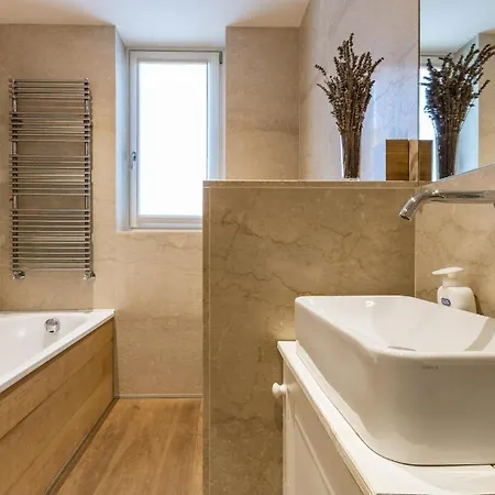 Rogaro Corinna Cadenabbia